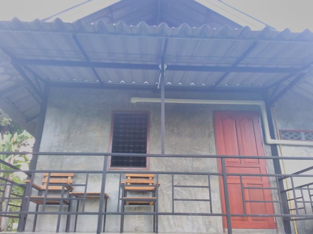 Ban Suan Sukjai Mae Sariang Hotel Luaran gambar