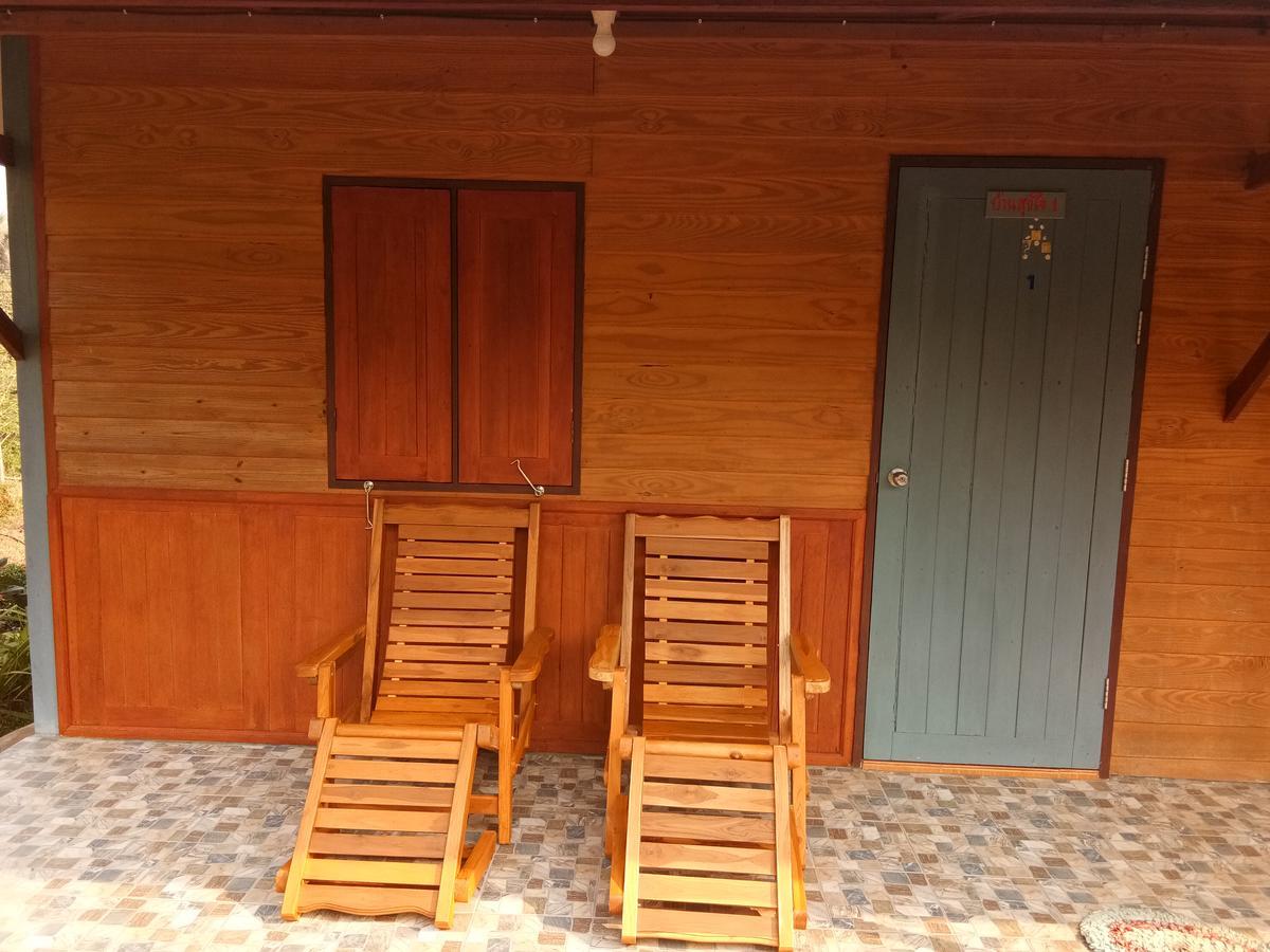 Ban Suan Sukjai Mae Sariang Hotel Luaran gambar