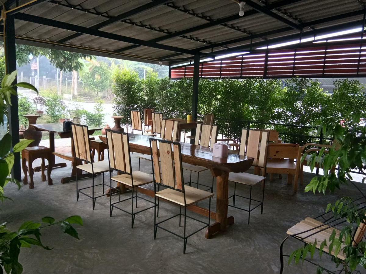 Ban Suan Sukjai Mae Sariang Hotel Luaran gambar