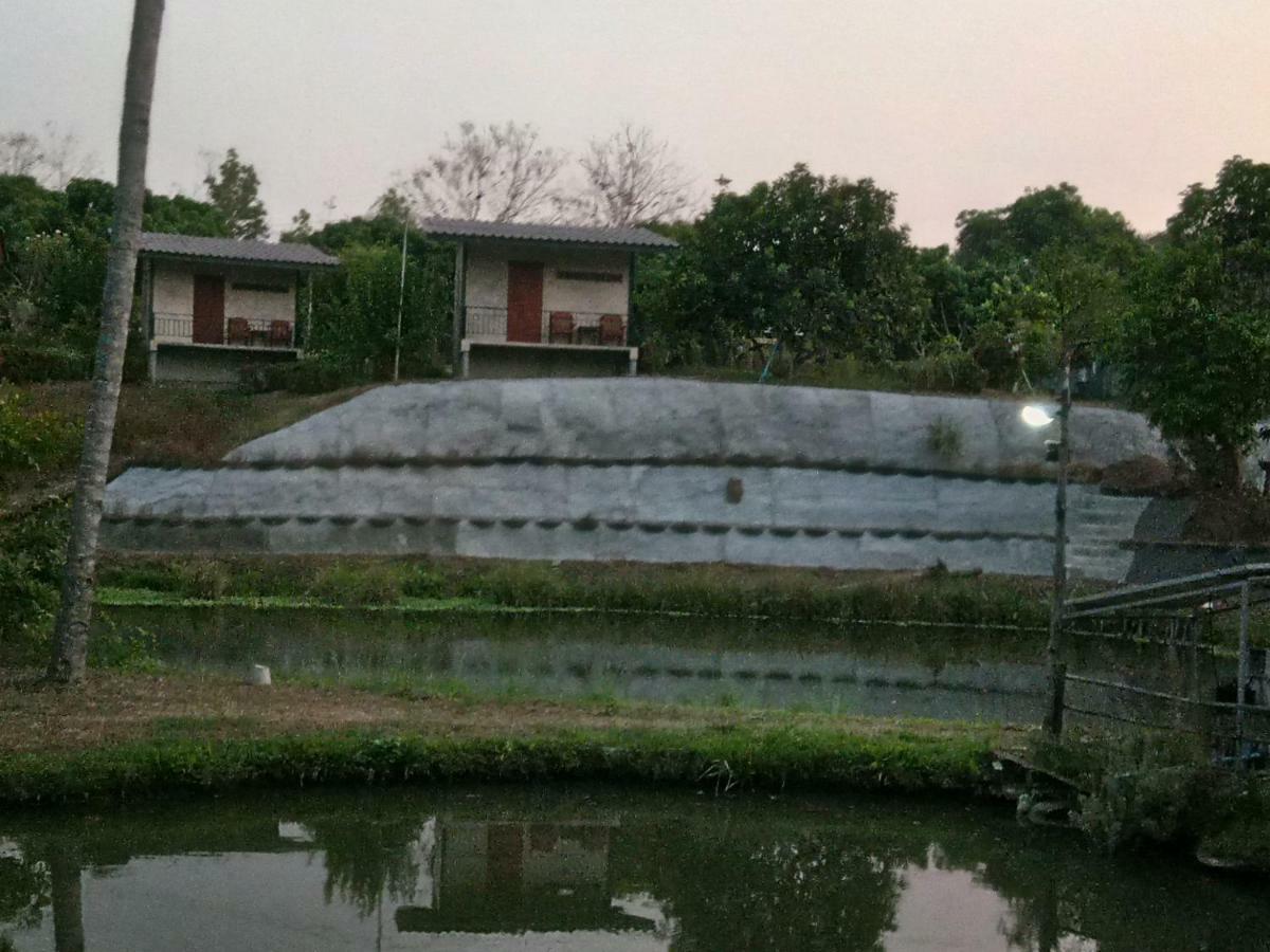 Ban Suan Sukjai Mae Sariang Hotel Luaran gambar