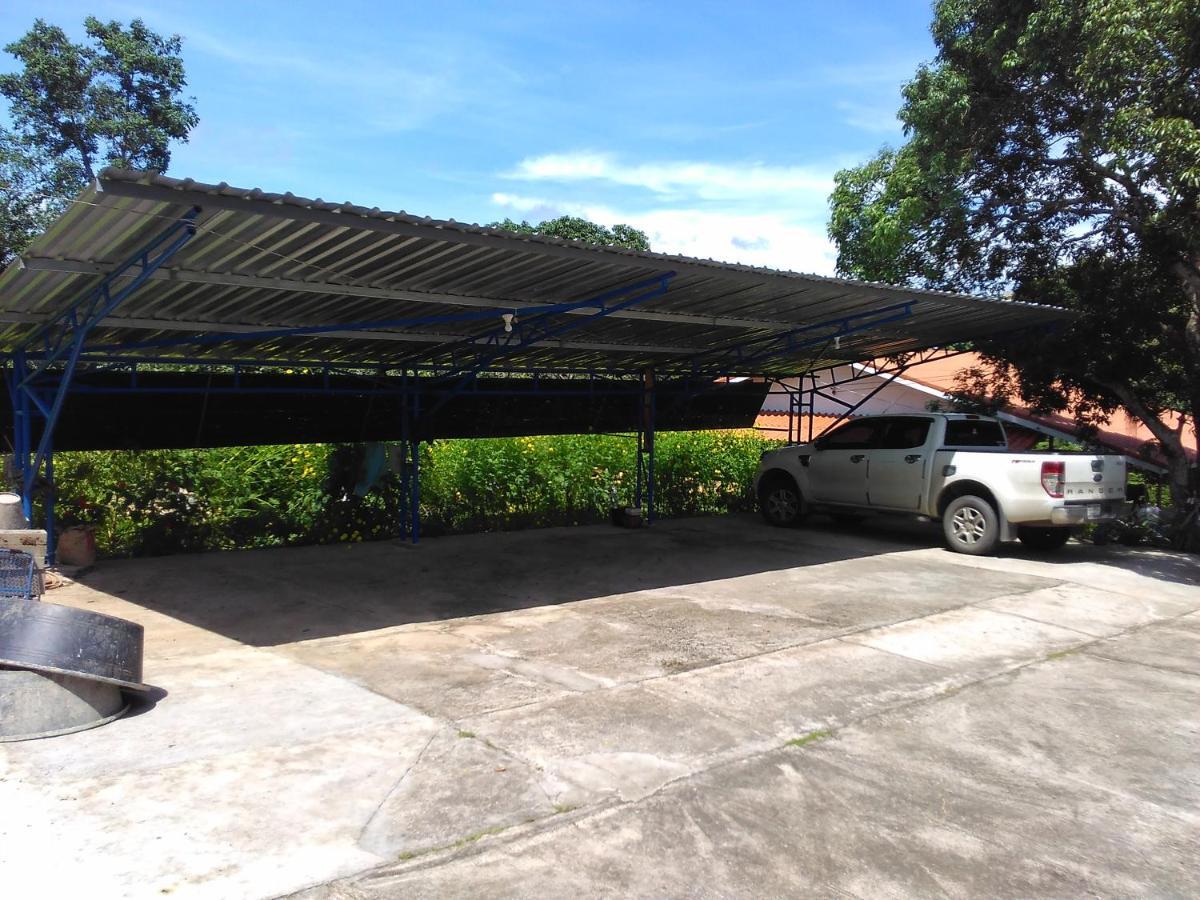 Ban Suan Sukjai Mae Sariang Hotel Luaran gambar